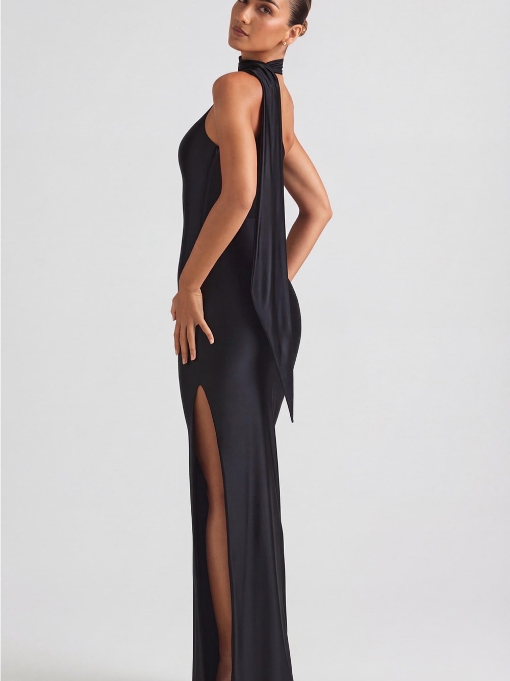 Oh Polly Sheril Asymmetric Scarf-Detail One Shoulder Maxi Dress with Slit in Blk - Picture 5 of 8